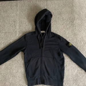 Stone Island hoodie - Size: S Skick: 9/10 