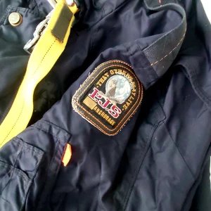 Vinterjacka para jumpers small - Vinterjacka parajumpers small  