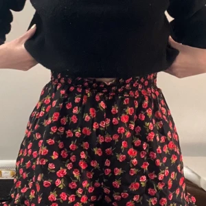 Cute short  - Cute short perfect for fall ☺️