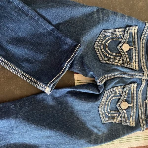 True Religion - True religion storlek 26! Köptes i USA när jag var 15, 