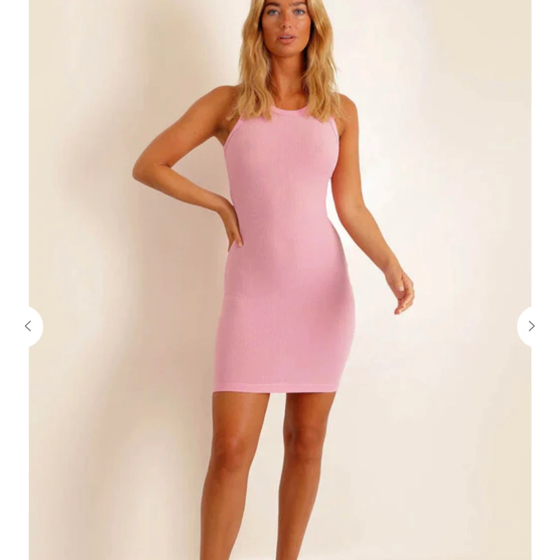 Oanvänd rosa ribbad Klänning Chiquelle 