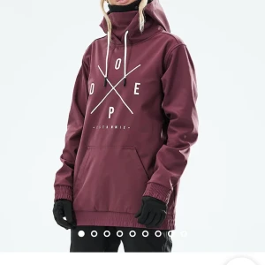 Dope jacka - Säljer min dope jacka för att den inte kommer till användning, skriv gärna till mig innan ni trycker på köp❤️