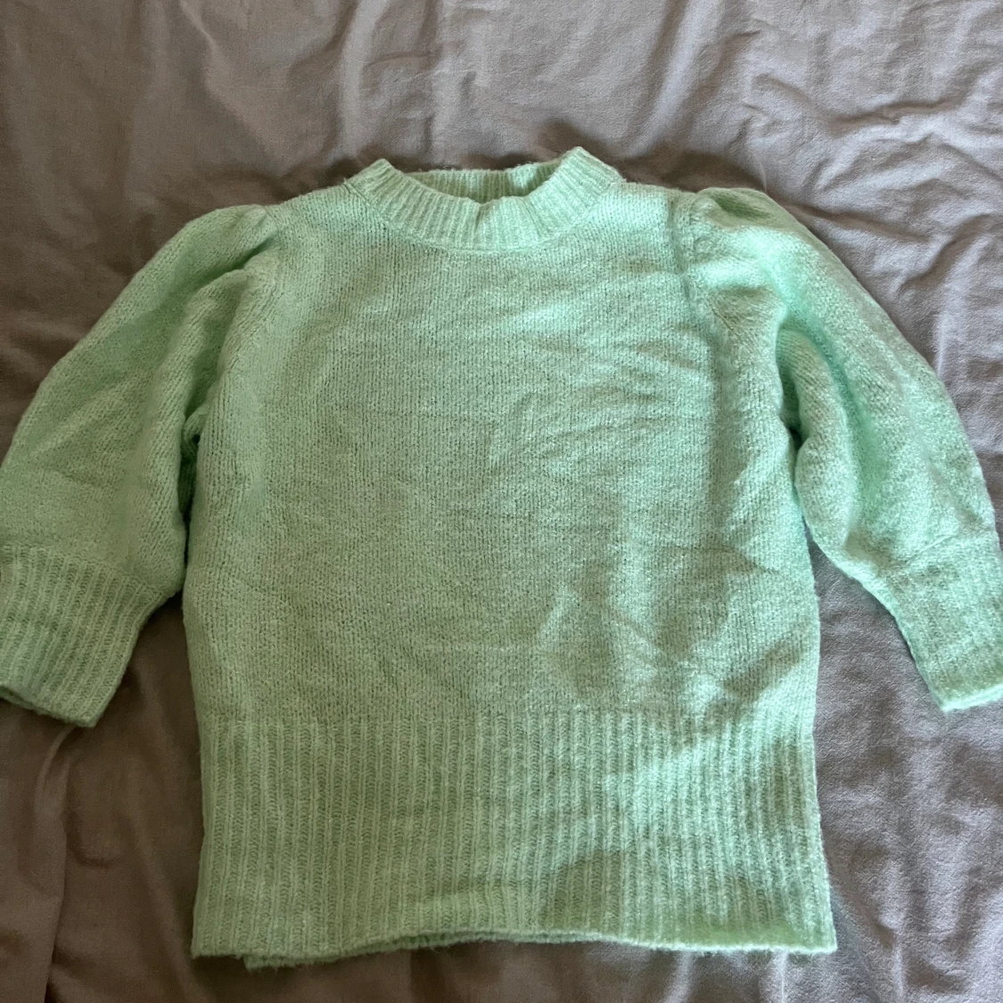 Stickad tröja  - 91