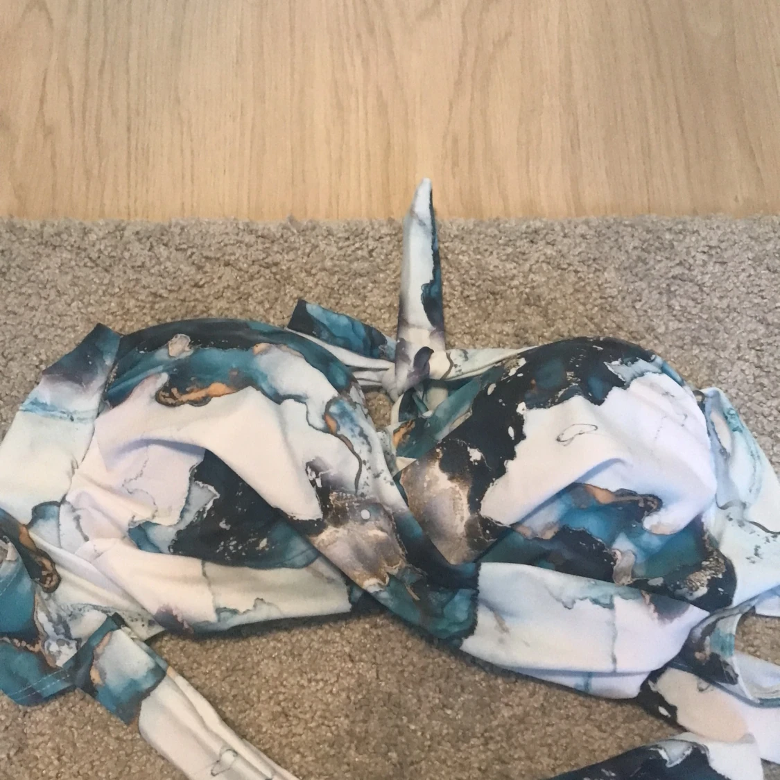 Marmor bikini med knyt - 90