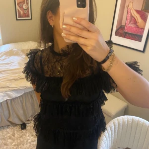 By malina blus  - Så fin blus!! Köptes för 1600kr  Fint skick