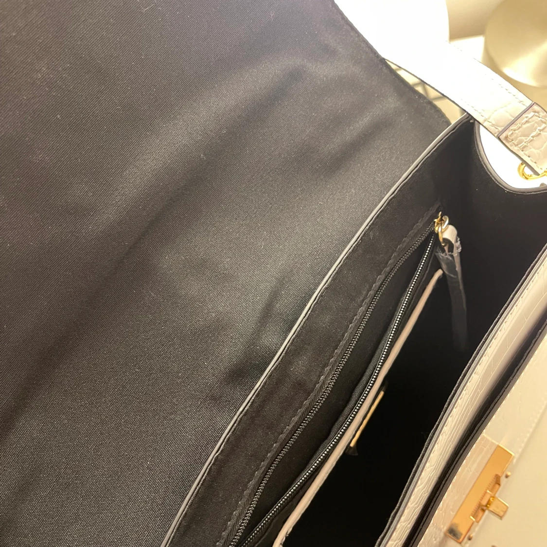 Vit handväska  - 91