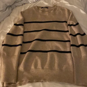 Tröja  - Aldrig använd 