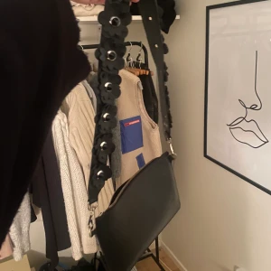 Väska - Så fin väska, går att ha till allt ❤️