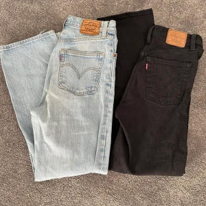 Levis jeans  - Levis 501 jeans.  Köpta för 1200   Blåa sålda!!  Svarat : 250 