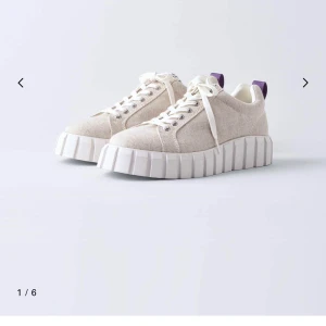 Eytys skor - Säljer dessa så snygga skorna från eytys! Jag har användt de en gång pga förstora så de är i princip nya! Köpta för 1600kr för ca en månad sedan men säljer de för ett bra pris då. Kommer inte sälja de under 800kr då de som sagt är använda en gång.