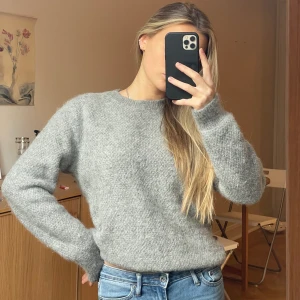 Stickad tröja  - 💕