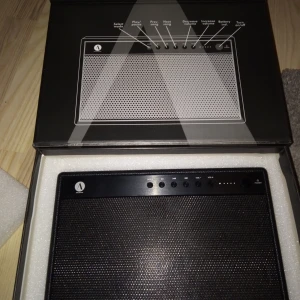 Mist Bluetooth högtalare  - Mist Bluetooth högtalare nyskick ny pris 2500 ge bud