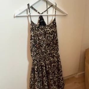 Klänning från rut&circle - En superfin klänning från rut&circle, ordinarie pris 249kr