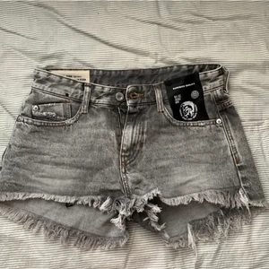 Shorts - Gråa shorts