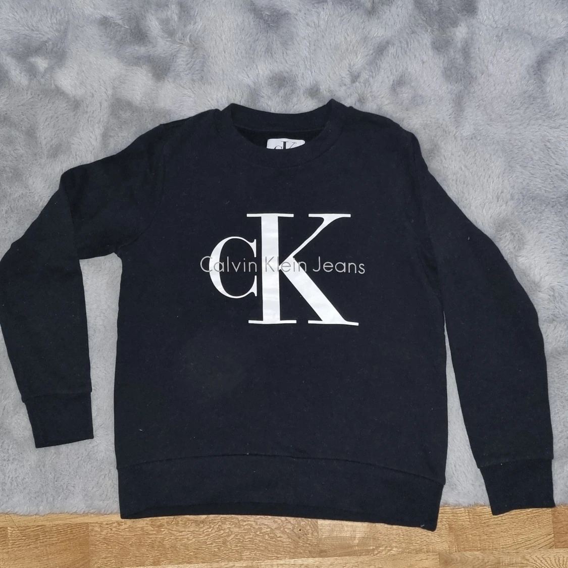 Calvin Klein tröja S