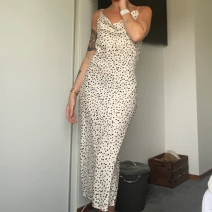 Sommarklänning - Från GINA TRICOT, använd en gång