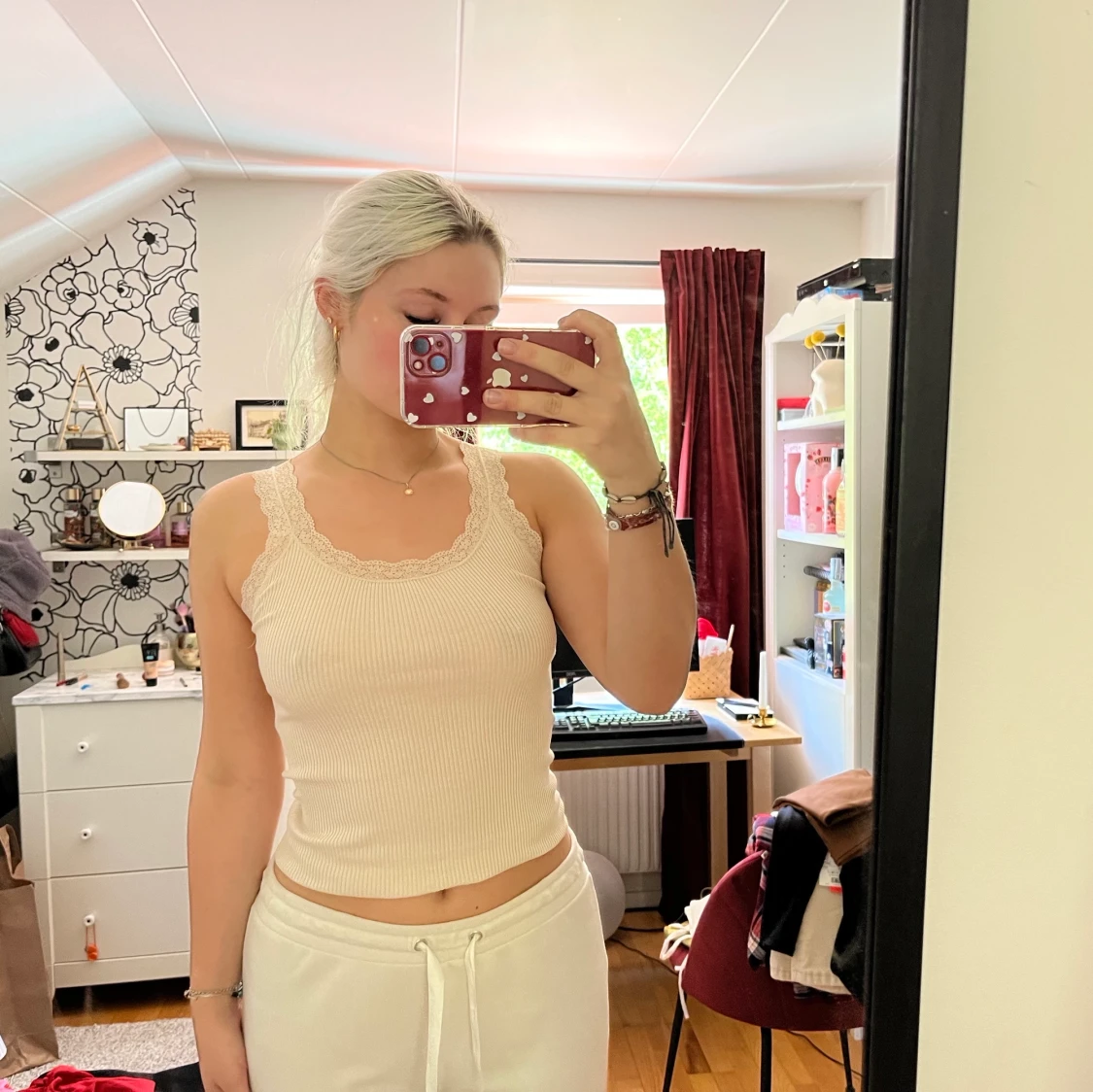 Silkeslinne med spets - 90