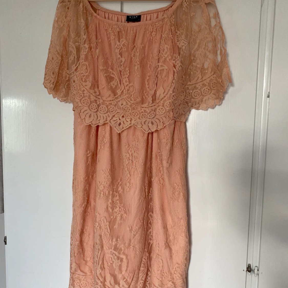 Härlig klänning  - 90