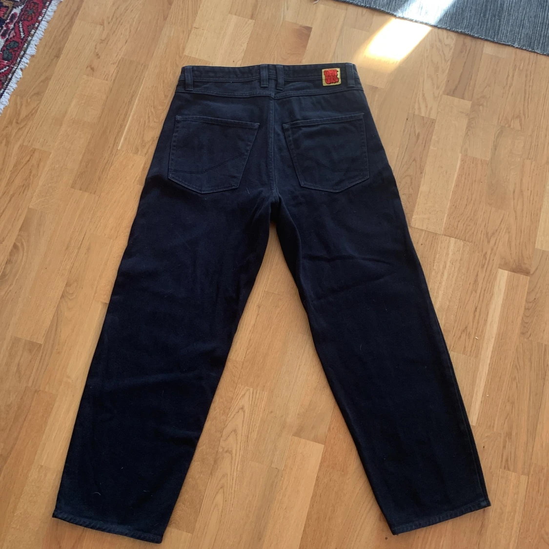 Empyre byxor svarta baggy