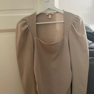 Beige/ brun blus - Nytt skick från HM