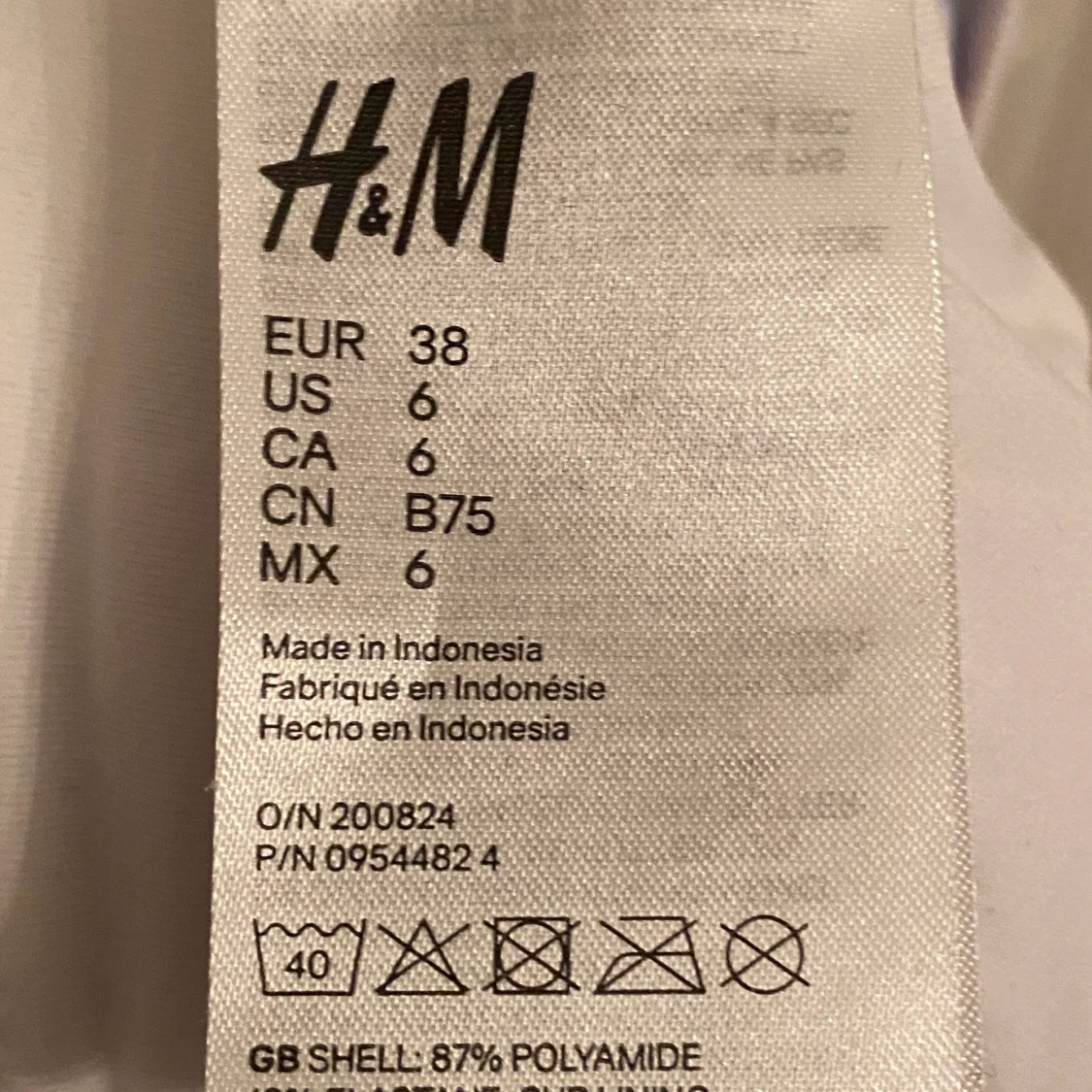 Bikinitopp med volanger  - 90