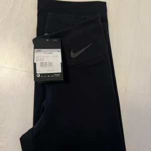 Nike leggings strl XS - NIKE PWR CLASSIC PANT XS. Inte använda. 