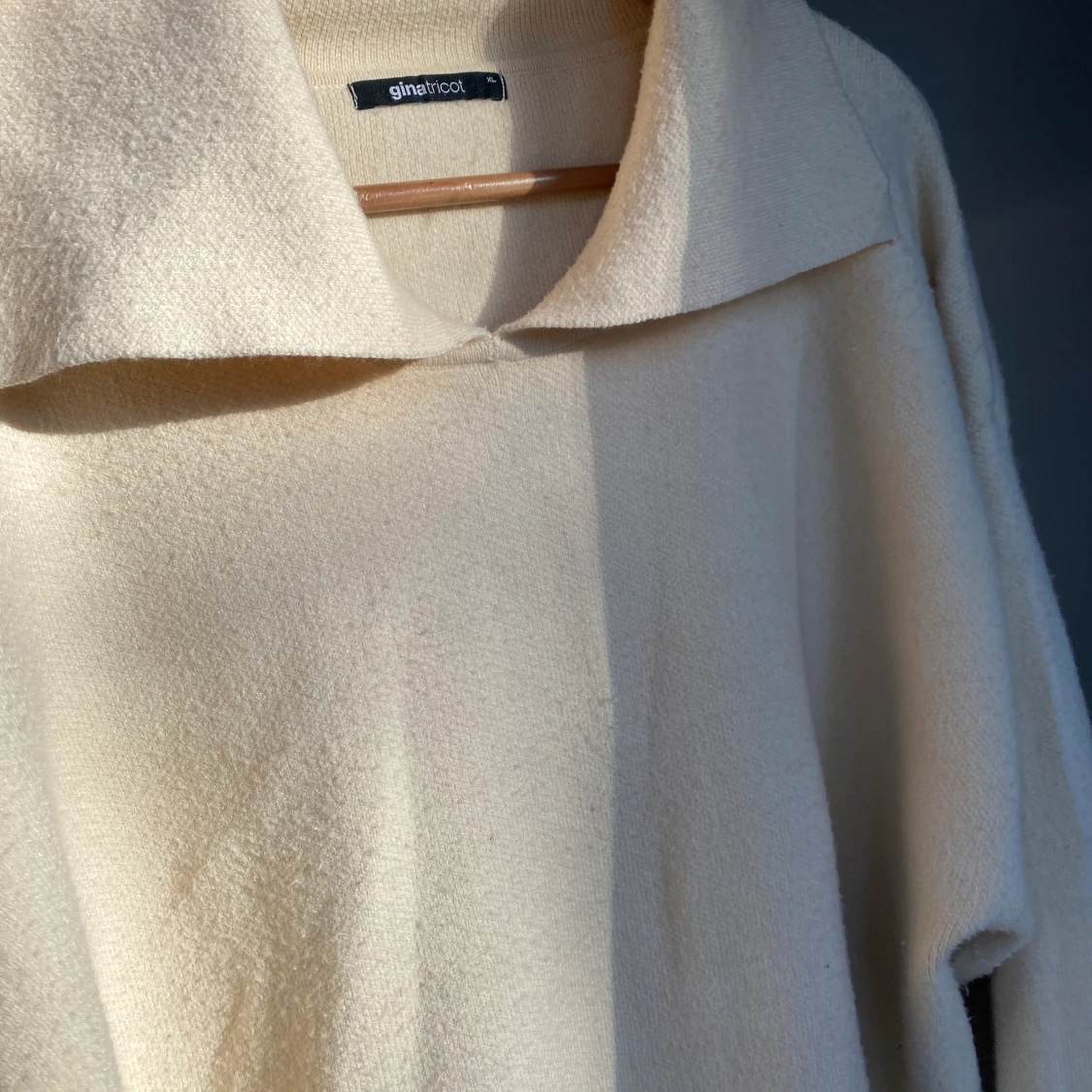 Stickad tröja från GinaTricot