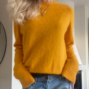 Tröja - Världens mysigaste stickade tröja i angoraull från h&m☺️