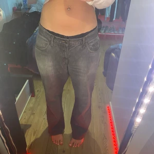 Gråa jaens  - Dom kommer aldrig till andvändning så säljer 💕