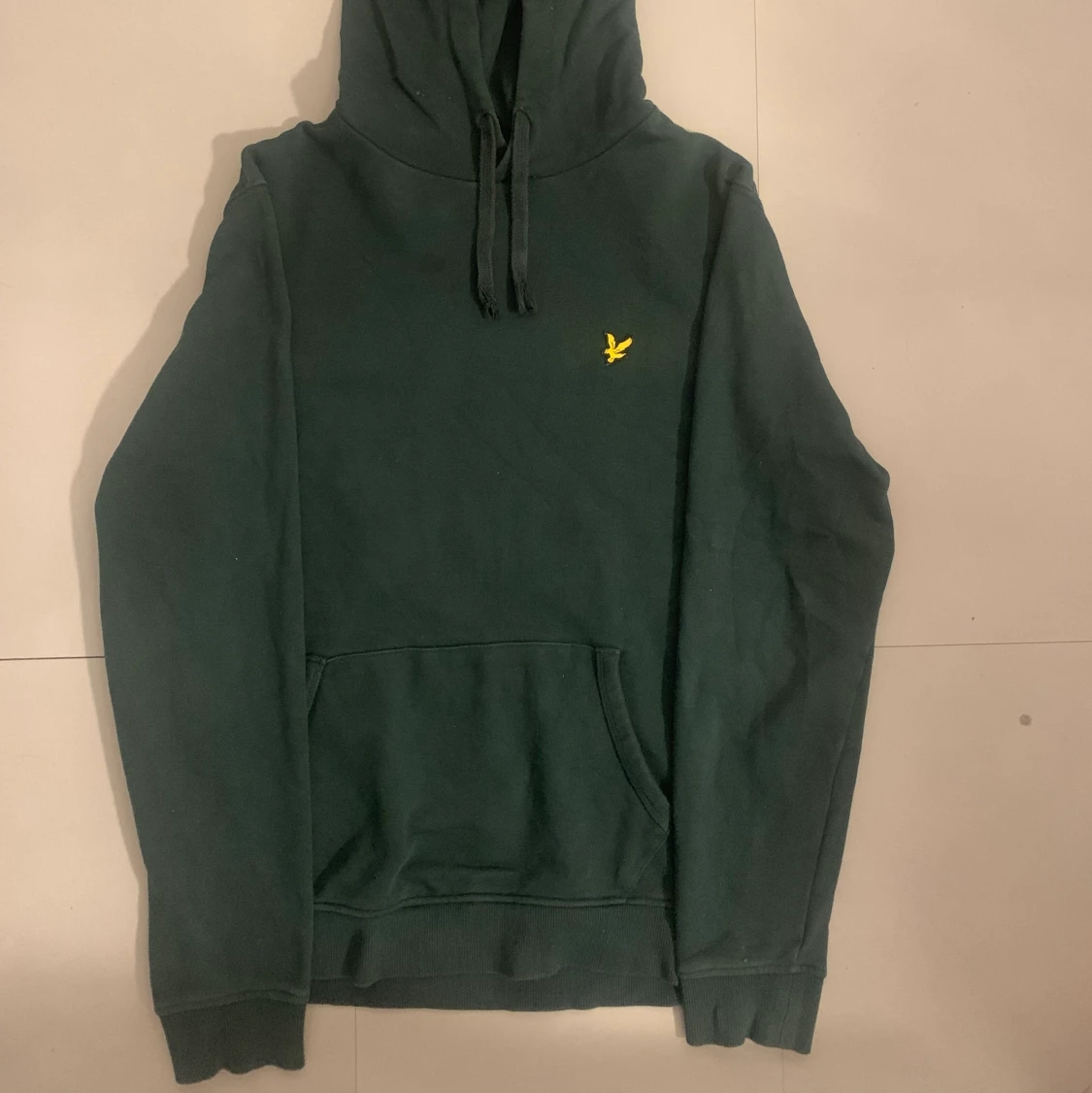 Mörklgrön Lyle & Scott hoodie - 90