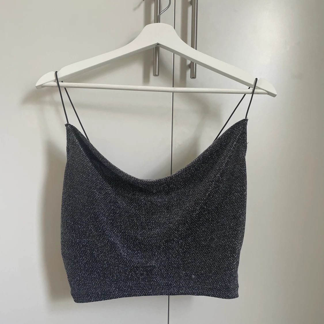 Glittrig tröja strl S