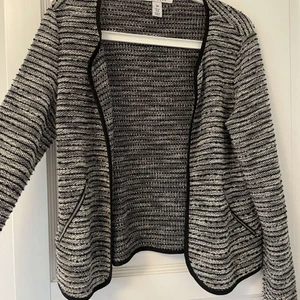 Kofta - Nelly - Kofta från Nelly i storlek 38.