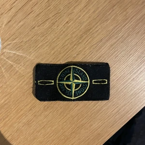 Stone island patch - Säljer patchen då jag inte vill ha den på min tröja. 