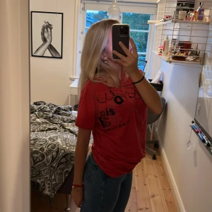 Desigual Tshirt - Sjukt snygg och härlig tshirt från desigual. Köpt för ca 600-700, men jag säljer för 150❣️