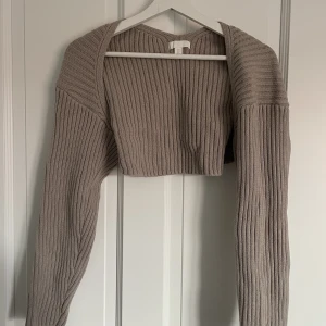 Stickade ärmar - Stickad bolero / ”ärmar”