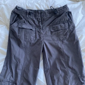 Cargo byxor   - Brandy Melville cargo byxor aldrig använda