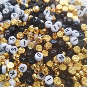 120 PACK Bokstavspärlor+ Armbandstråd  - Gratis frakt  120 PACK Bokstavspärlor+ Armbandstråd 