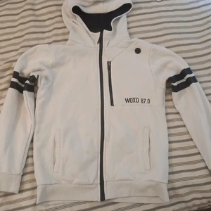 Xs VISION IMPACT - Dragkedja kan vara lite jobbigt. Men annars är den bra.