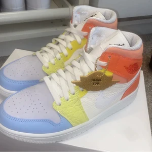 Jordans - Helt nya jordan mid, köpt från SNKRS, damstorlek