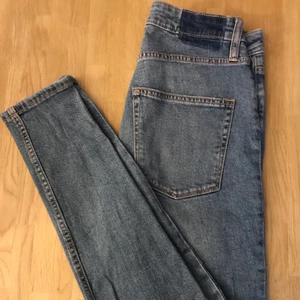 Lager 157 vintage snake jeans stl M - I fint skick då de endast använts ett fåtal gånger! 