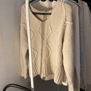 Stickad tröja  - Stickad tröja 