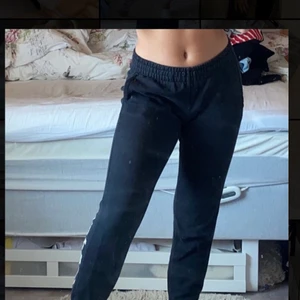 Mjukisbyxor - Knappt använda 