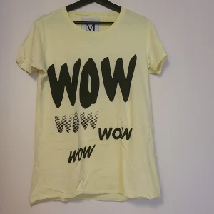 Somewear t-shirt - Somewear t-shirt. Gul.