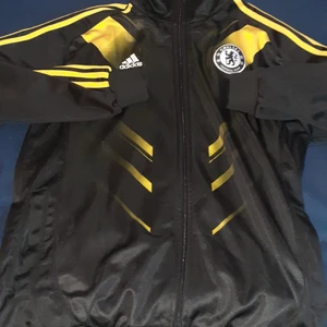 Chelsea adidas tröja - Chelsea 12-13 tränings tröja. Storlek herr M. Använd ett tal.