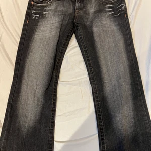 Super snygga jeans - Super snygga lågmidjade jeans! Sälj pga ingen användning och vill bli av med de