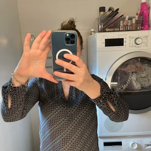 Blus från stockh lm  - Blus från stockh lm i fint skick 