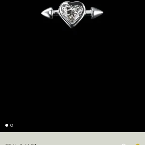 Marianilsdotter örhänge - Säljer detta marianilsdotter örhänge pågrund av att köpa en ny väska köpt tidigare på Plick för 1100 använt ca 5 ggr men börjar buda på 1000 kommer utan kvitto och ask men garanterat äkta diamant!!💓❤️Möts bara upp i Stockholm pågrund av säkerhet