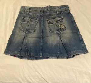 Y2K kjol - Pris kan diskuteras