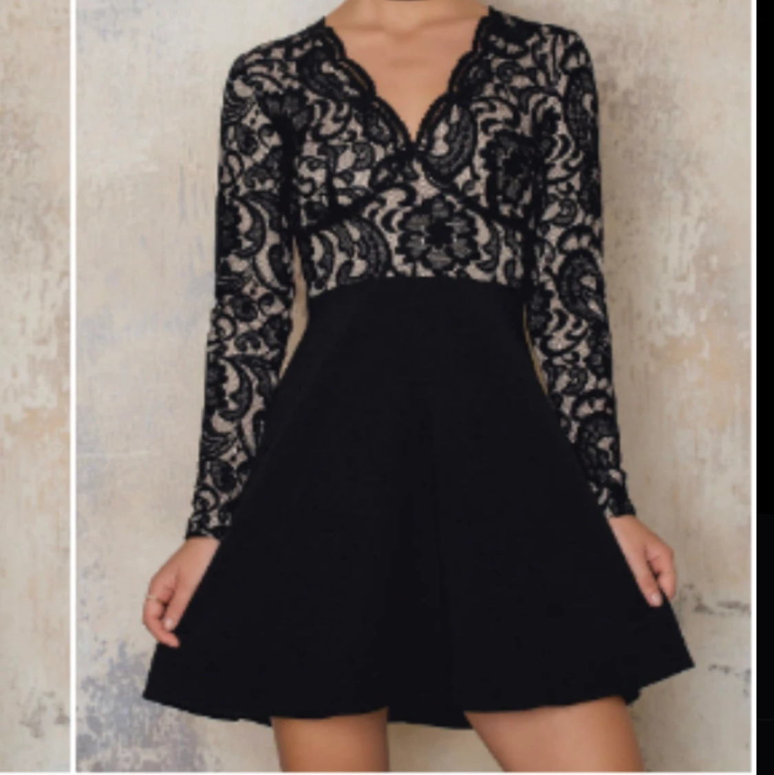 Spetsklänning  - 91