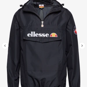 Vindjacka - Använd max 2 gg, skitsnygg men inte min stil längre